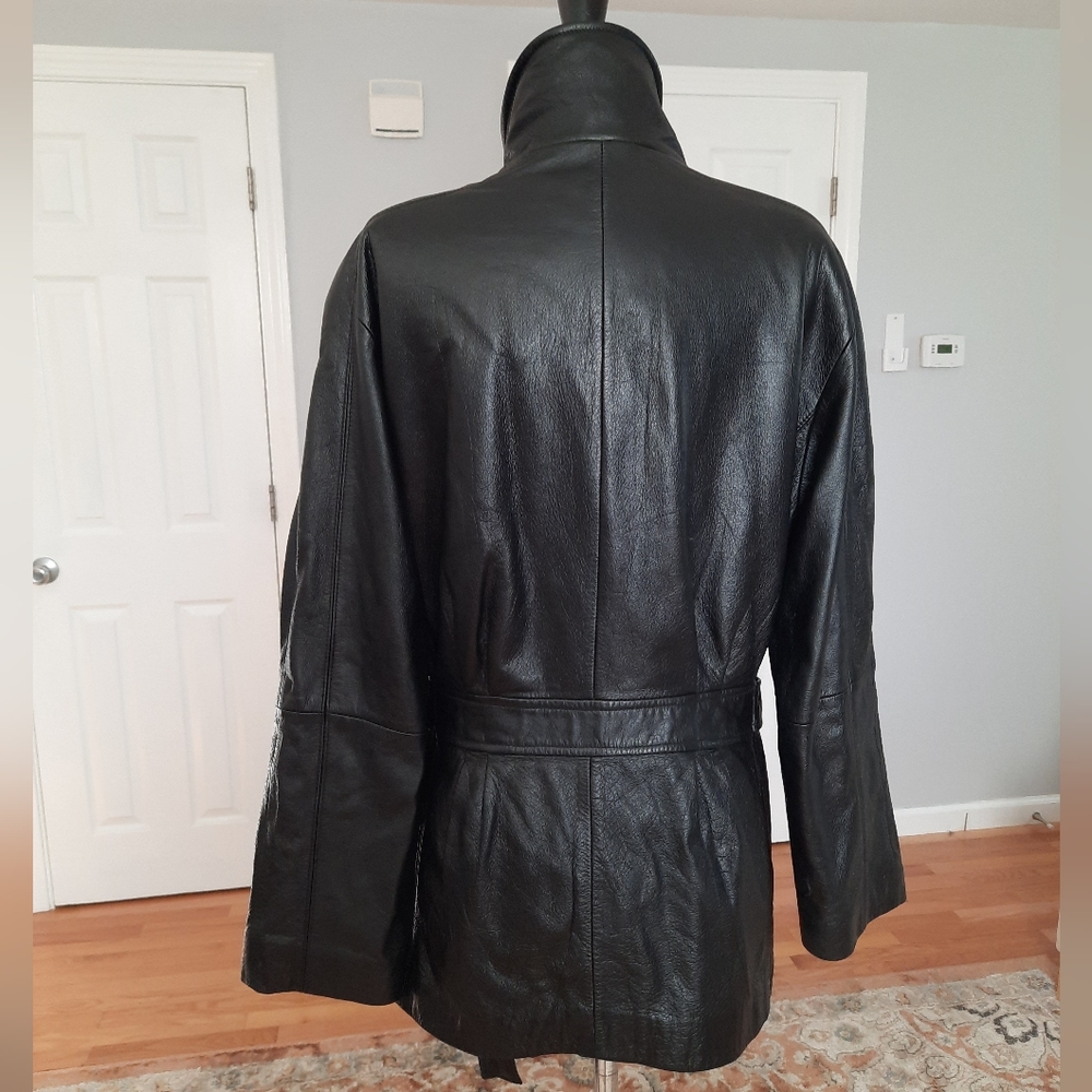 Vintage high neck belted black leather jacket - Picture 5 of 13